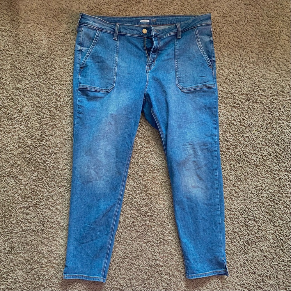 Old Navy // Mid Rise Jeans